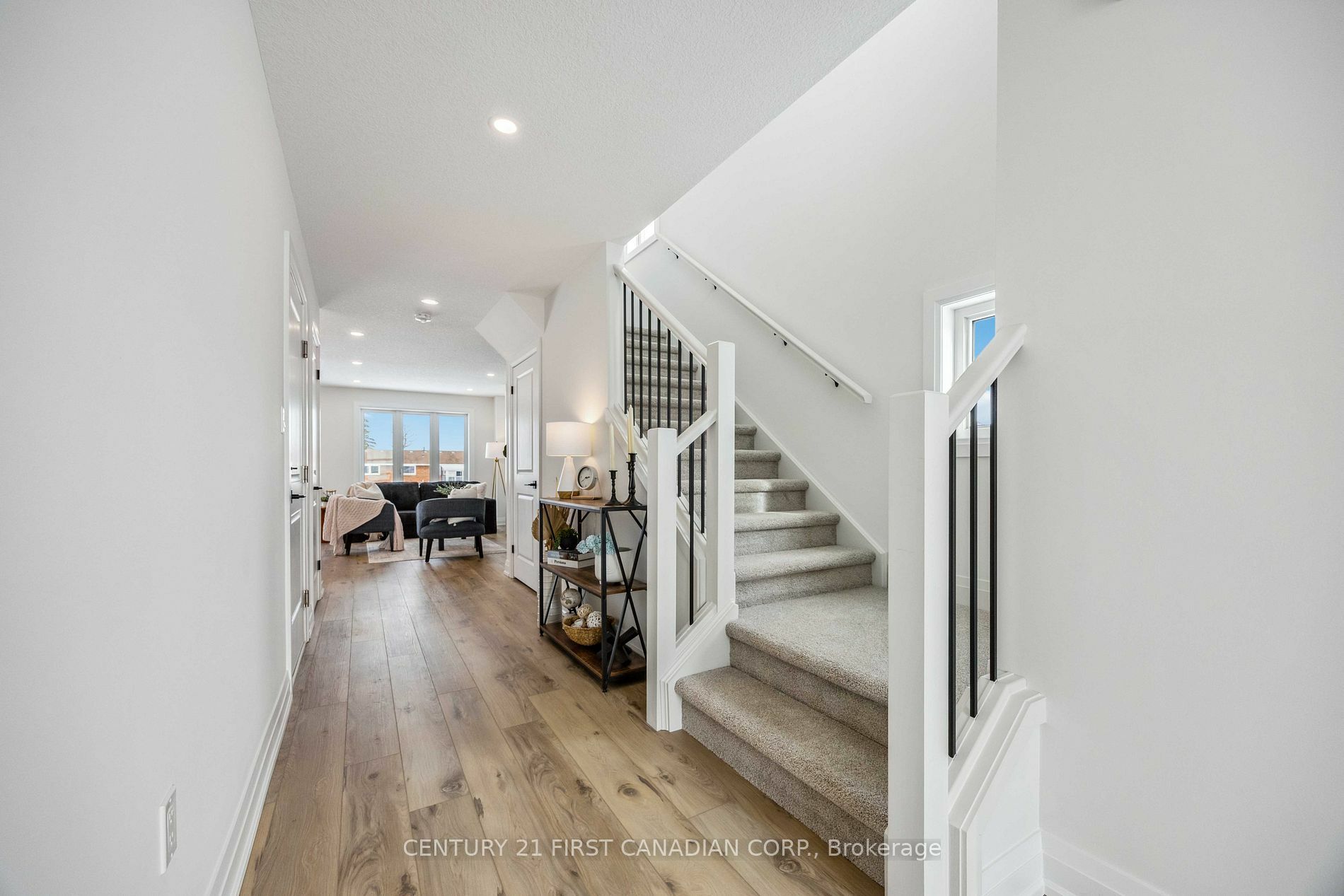 Property Photo: 19 Twynstra Street ON N0M 1A0