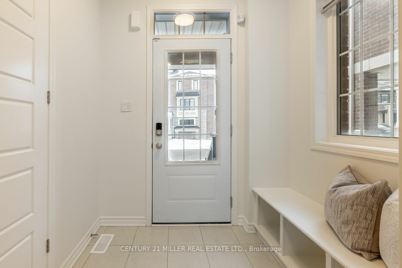 Property Photo:  1207 Anson Gate  ON L6H 3Z9 