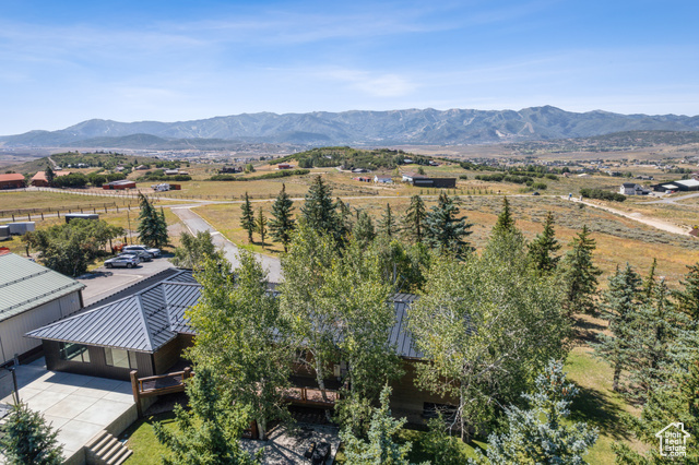 Property Photo:  1655 E Oakridge Rd  UT 84098 