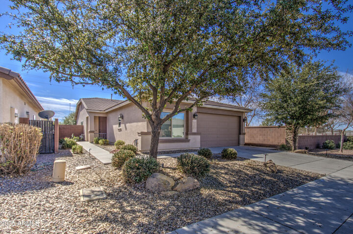 Property Photo: 1541 W Crape Road AZ 85140