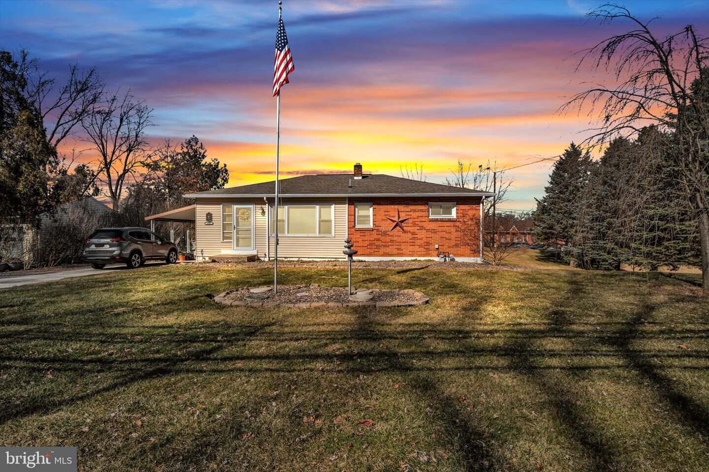 Property Photo: 135 E Winding Hill Road PA 17055