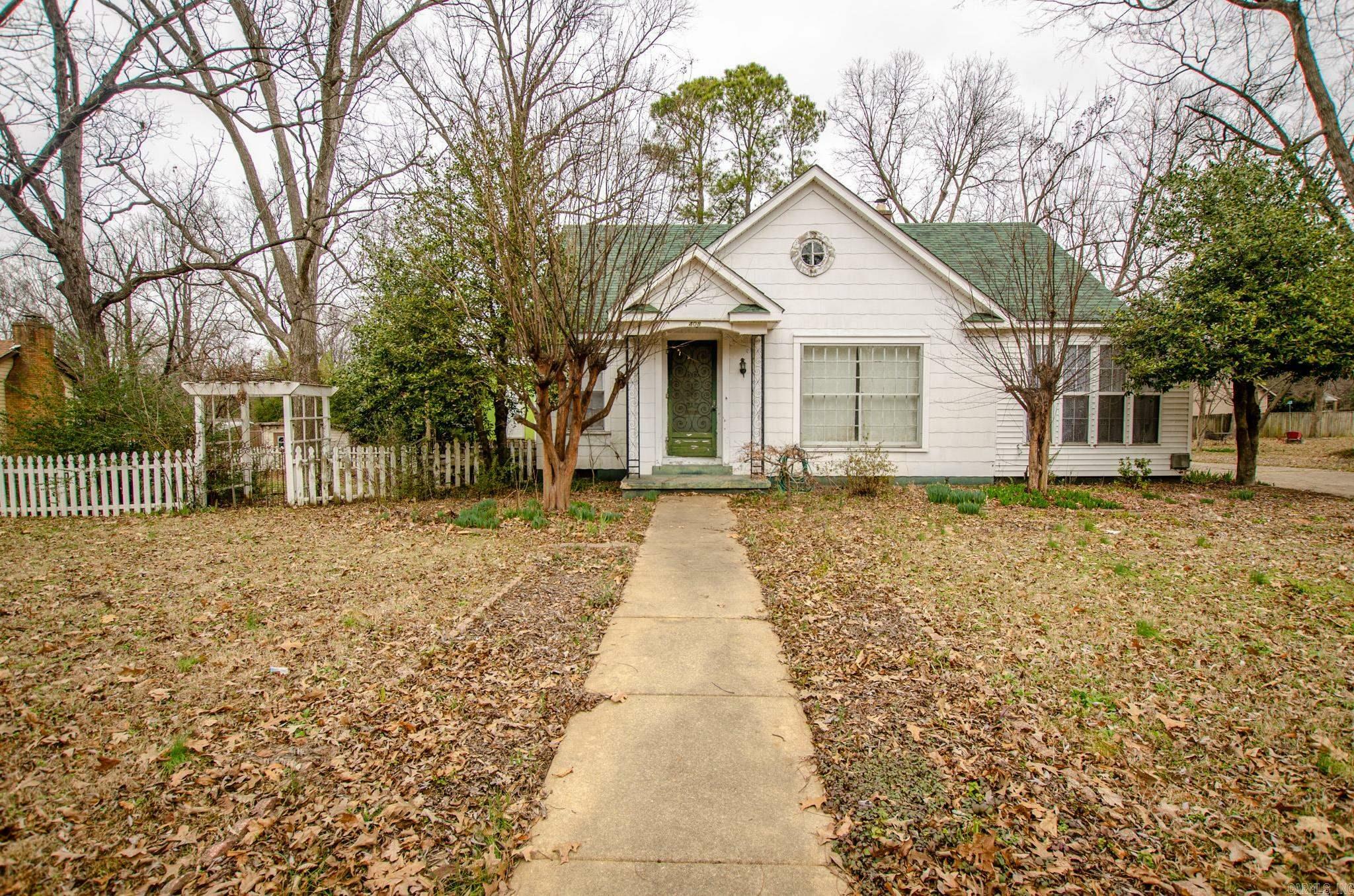 Property Photo:  408 W Cherry  AR 72401 