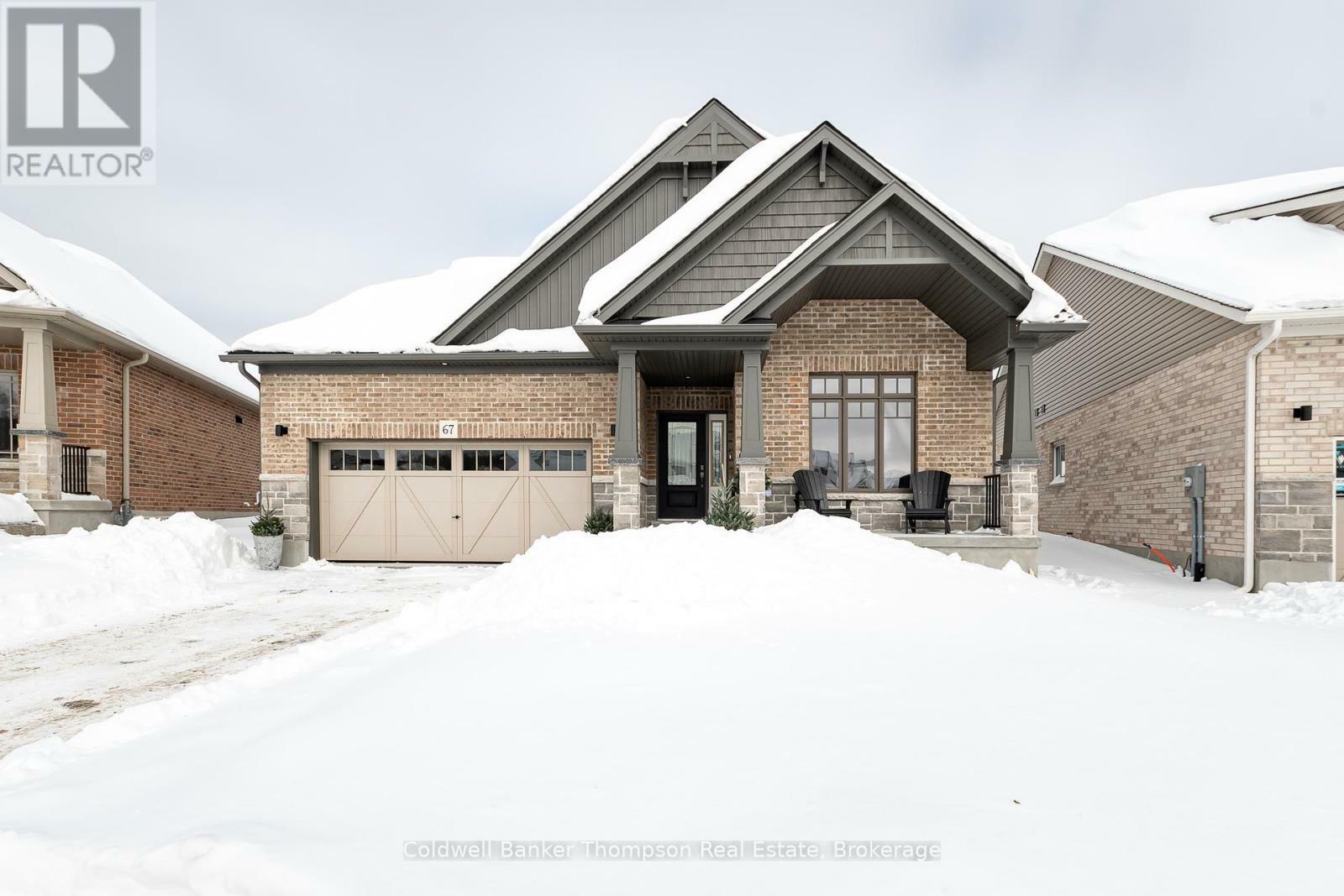 Property Photo:  67 Eaglecrest Avenue  ON P1H 0G5 