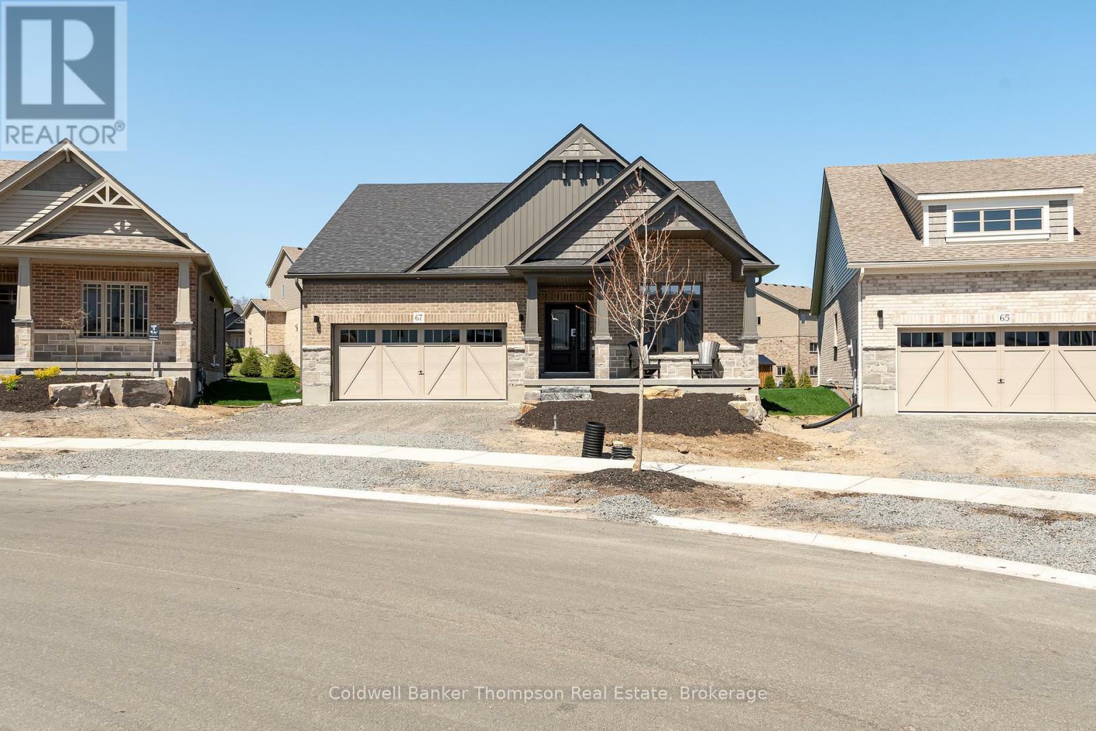 Photo de la propriété:  67 Eaglecrest Avenue  ON P1H 0G5 
