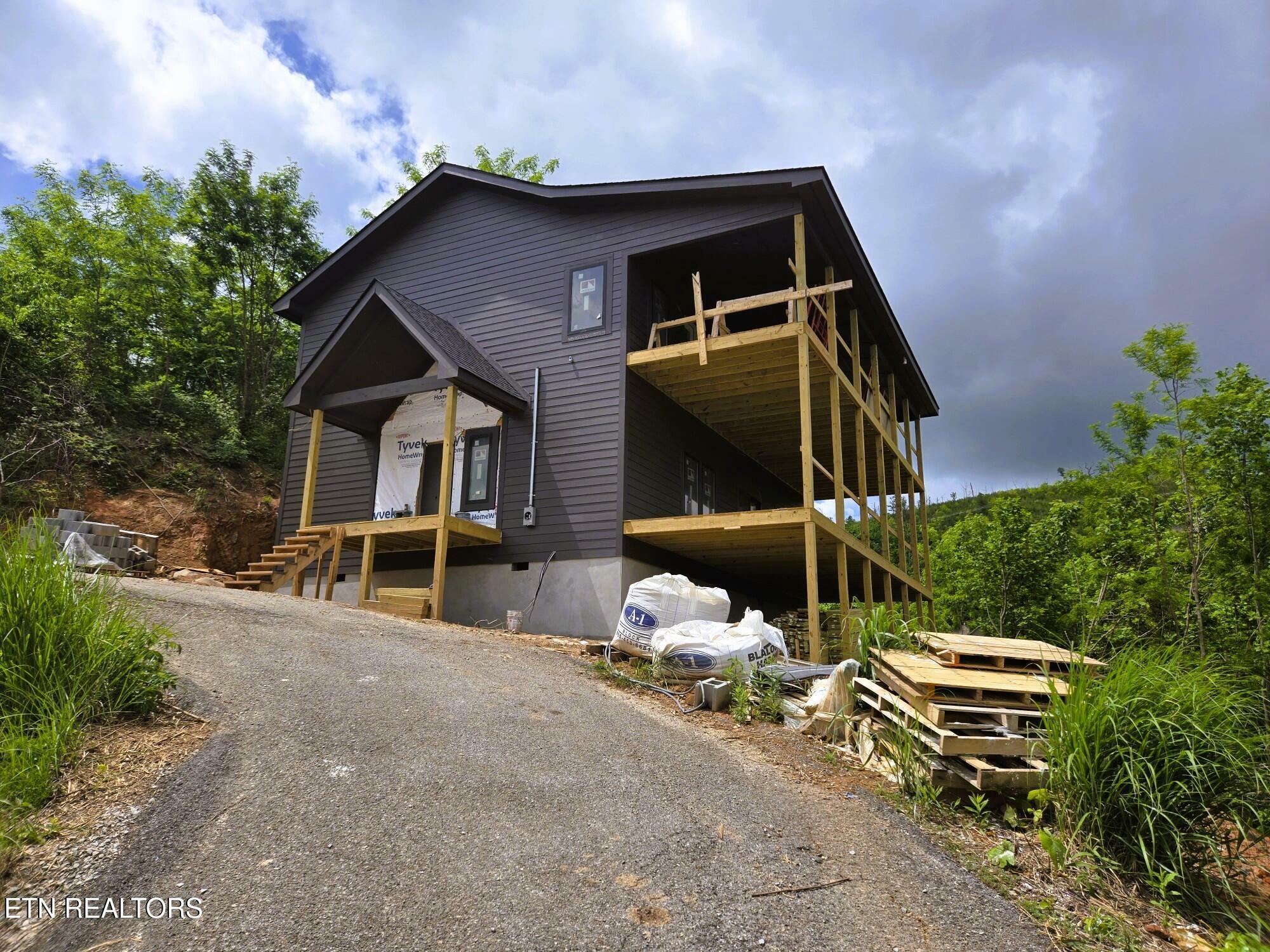 Property Photo: 1131 Longview Court TN 37738