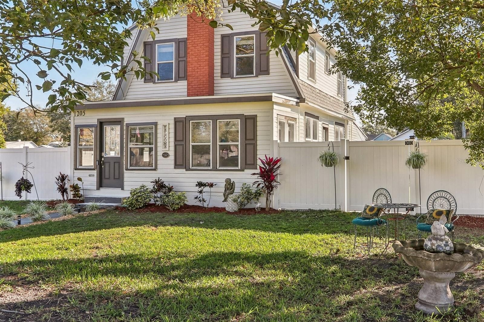 Property Photo:  1205 Wisconsin Avenue  FL 34769 