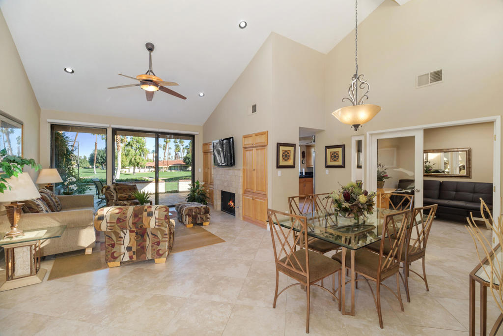 240 Santa Barbara Circle  Palm Desert CA 92260 photo