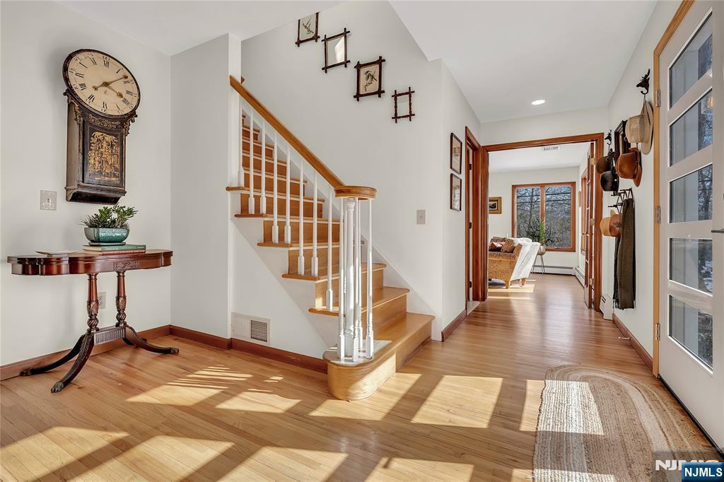 Property Photo:  68 High Point Road  NJ 07403 