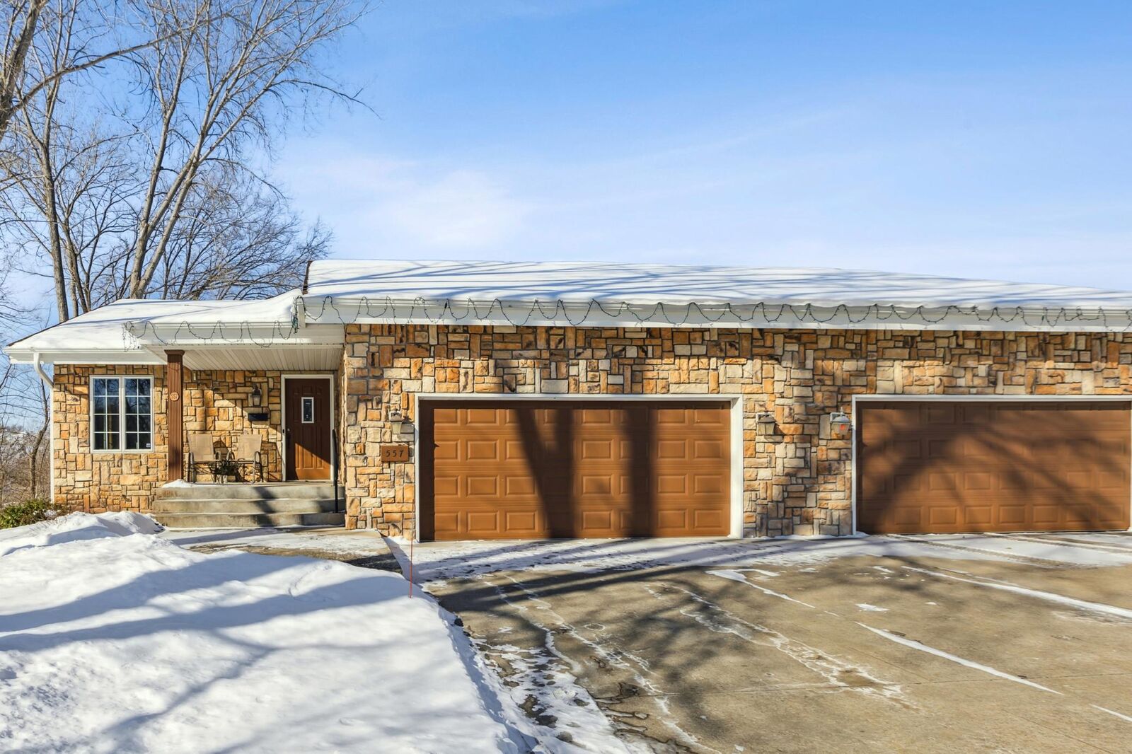Property Photo:  557 Brook Lane  MN 56301 