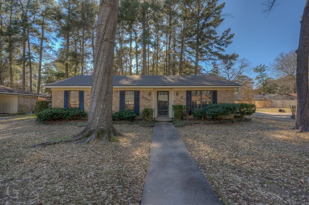 Property Photo:  8880 Bernay Drive  LA 71118 