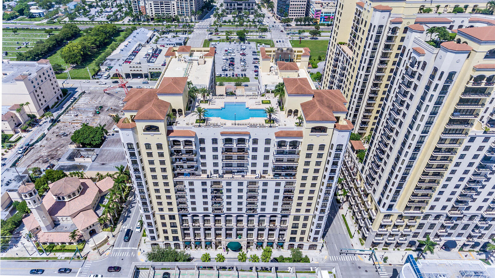 Property Photo:  801 S Olive 1111 Avenue 1111  FL 33401 