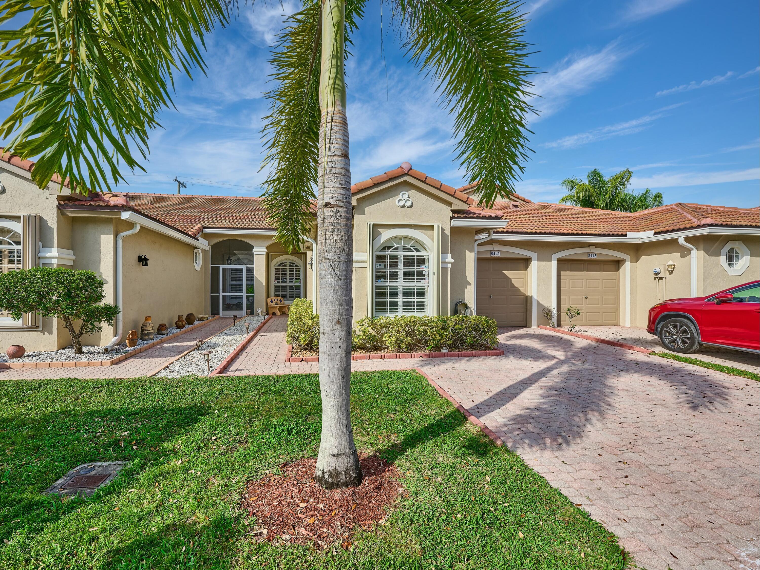 Property Photo: 8421 Via Serena FL 33433