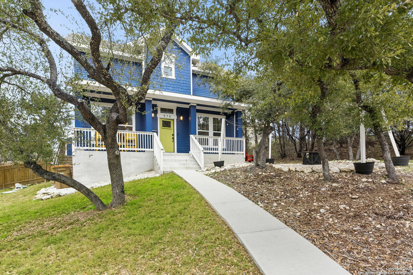 Property Photo: 578 Firefly TX 78133