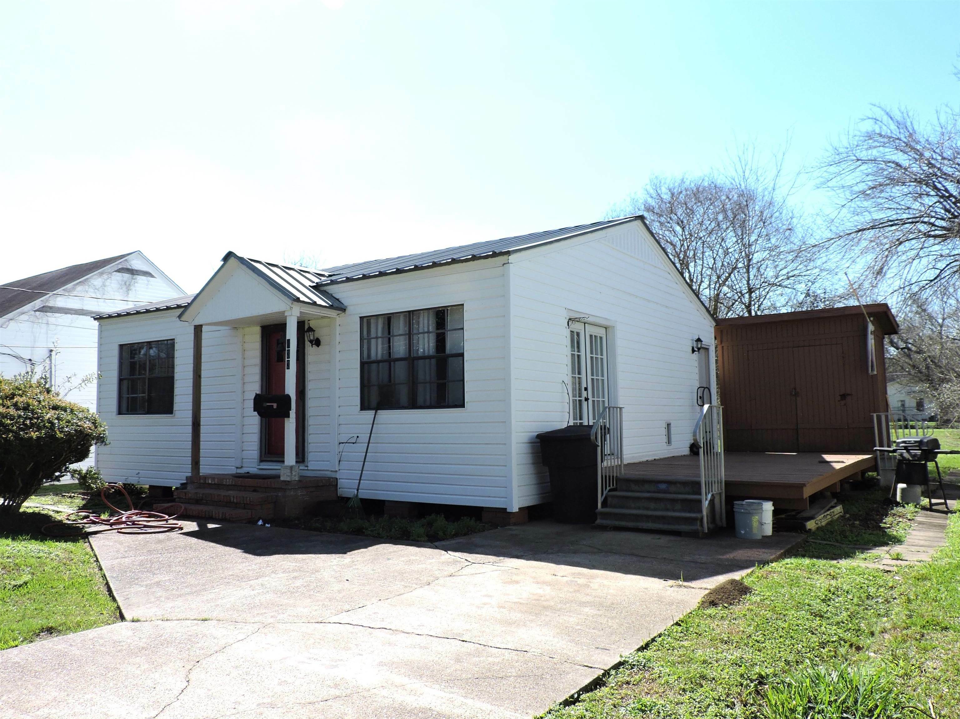 Property Photo: 133 Hilldale Dr. TX 77627