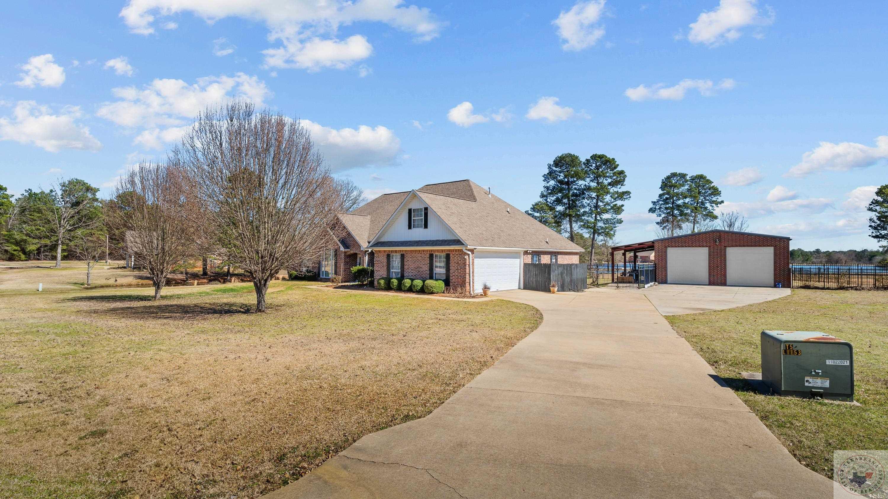 Property Photo: 437 Beaver Lake Dr TX 75501