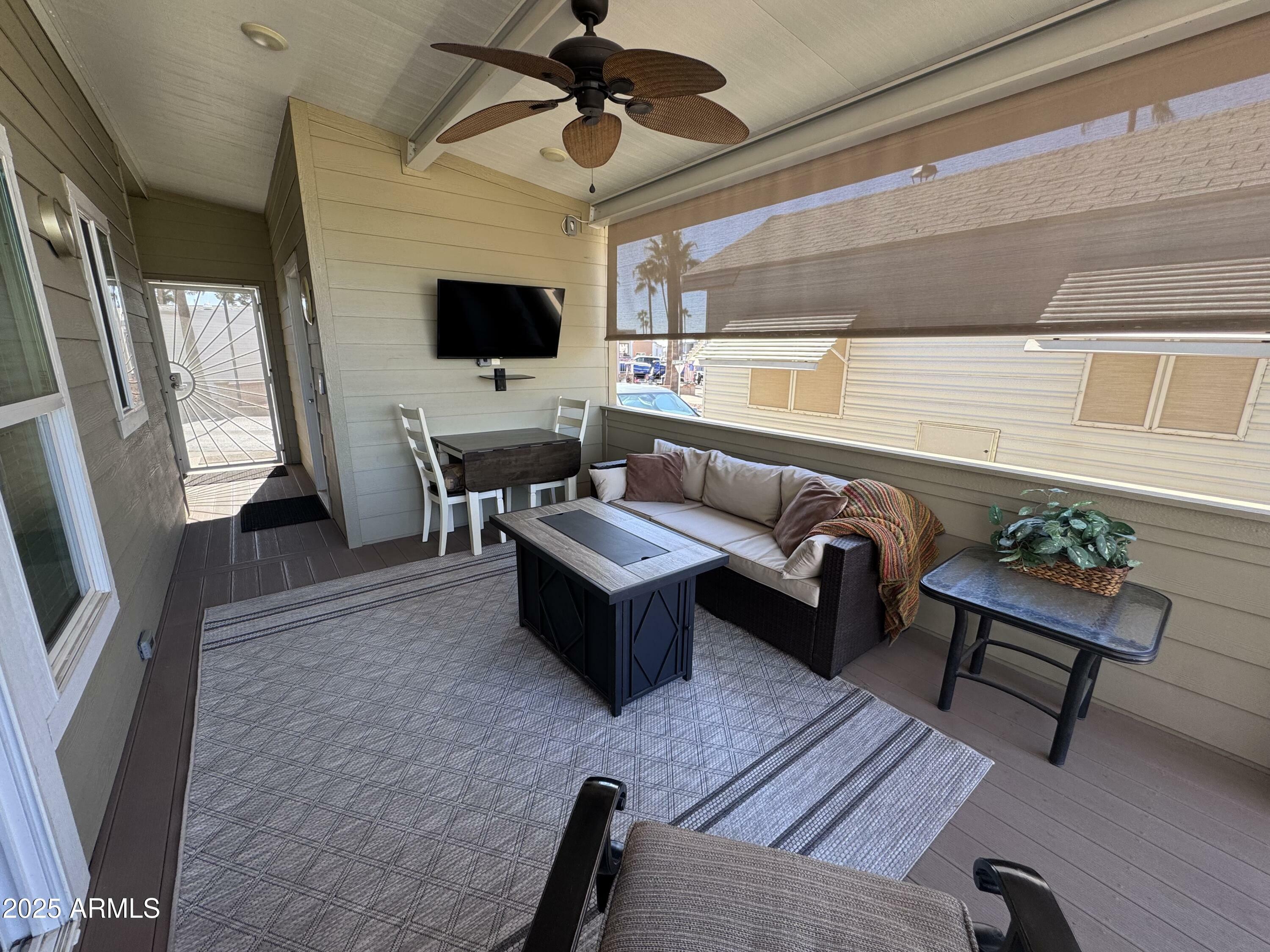 Property Photo:  2291 S Seminole Drive  AZ 85119 