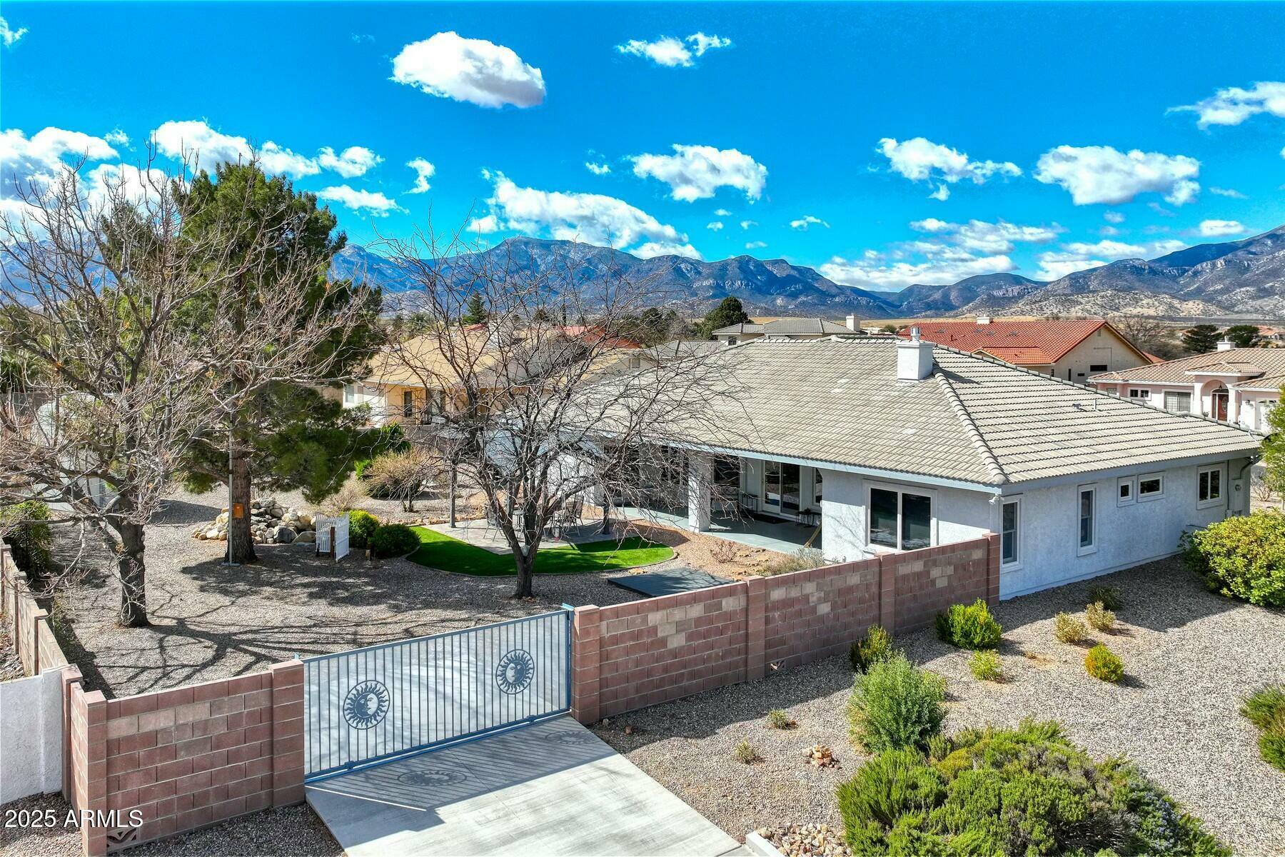 Property Photo:  2487 Cherry Hills Drive  AZ 85650 