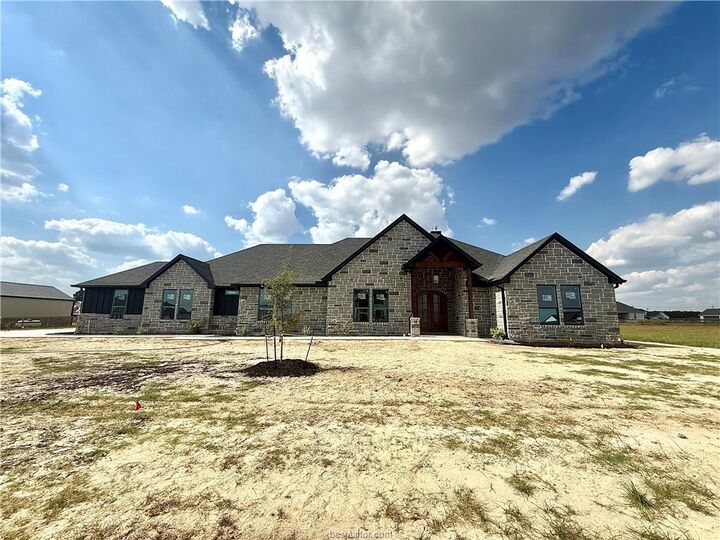 Property Photo: 7823 Luke Court TX 77808