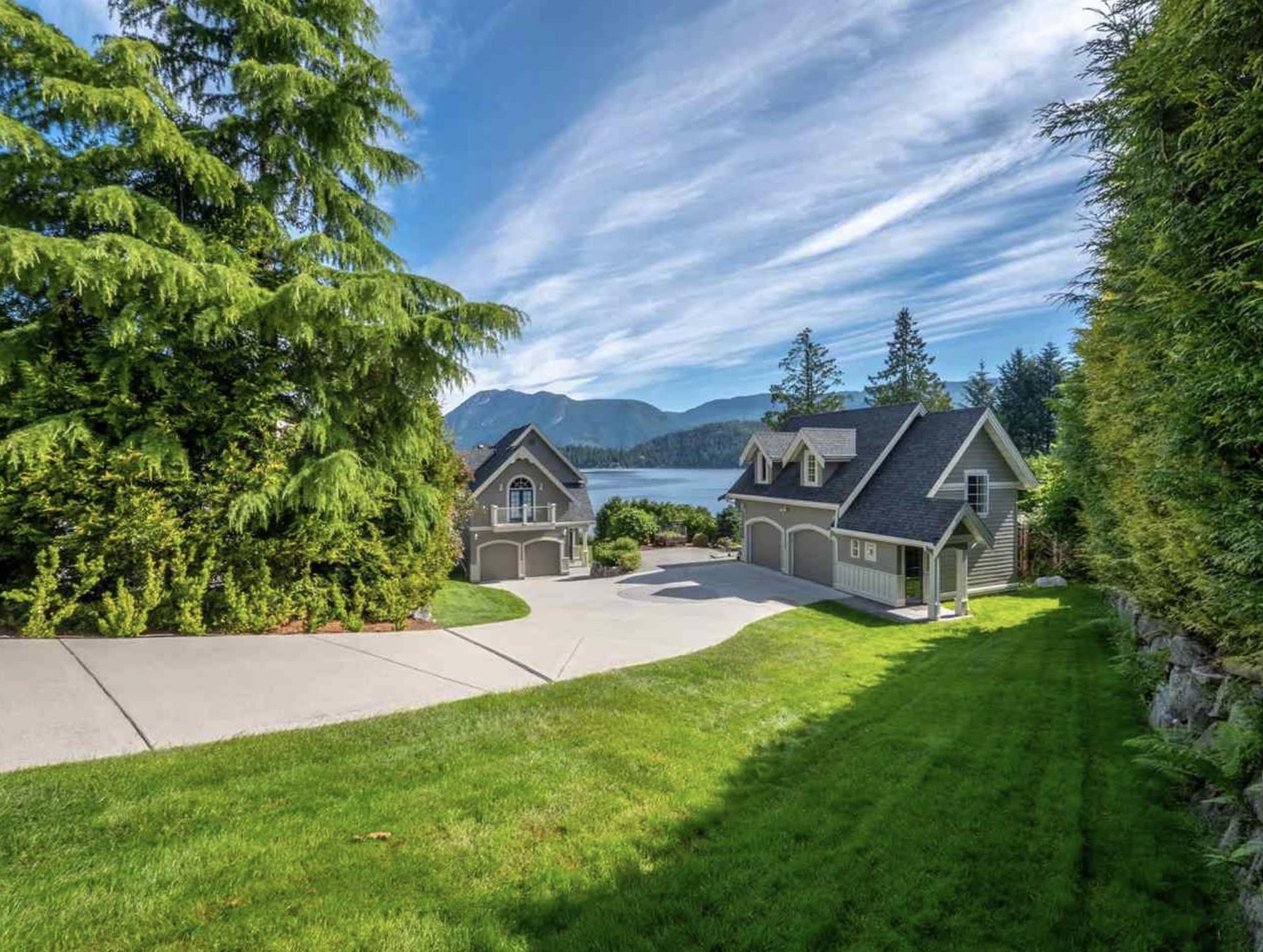 Property Photo: 6560 N Gale Avenue BC V7Z 0L1