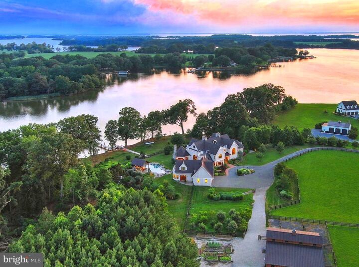 Property Photo: 11977 Billys Point Lane MD 21601