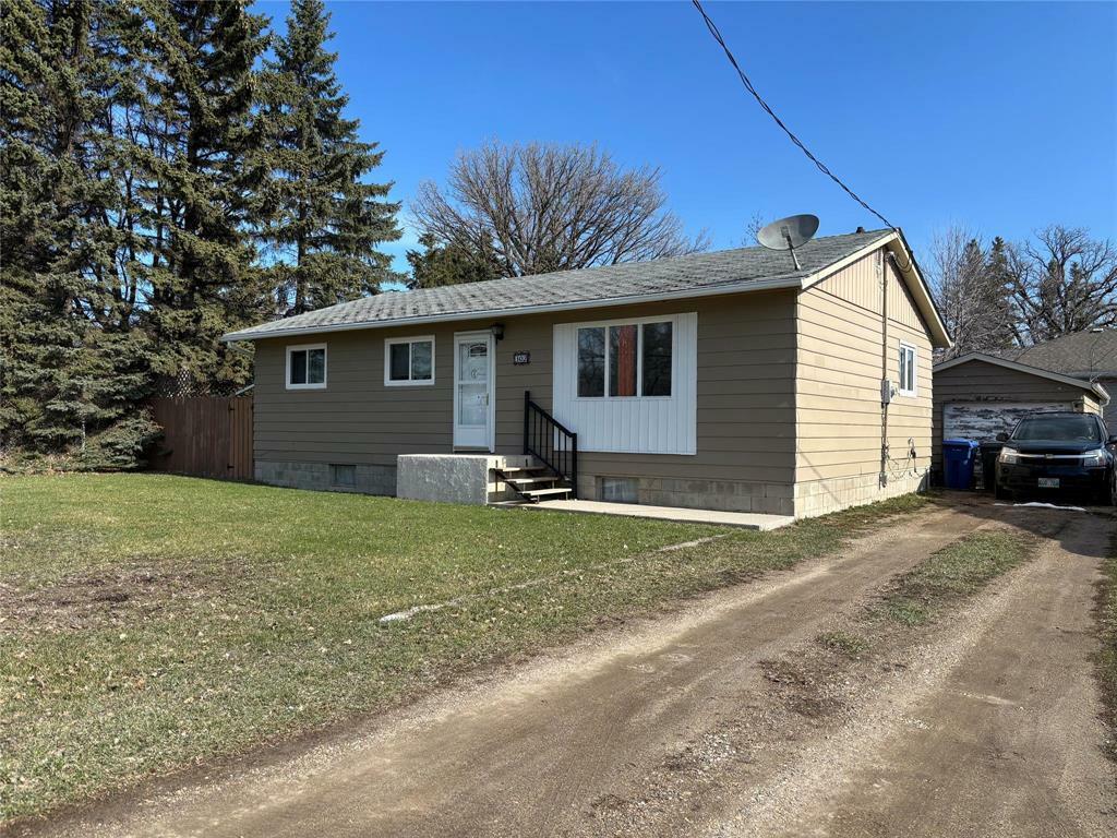 302 Fletcher Street East  Killarney MB R0K 1G0 photo