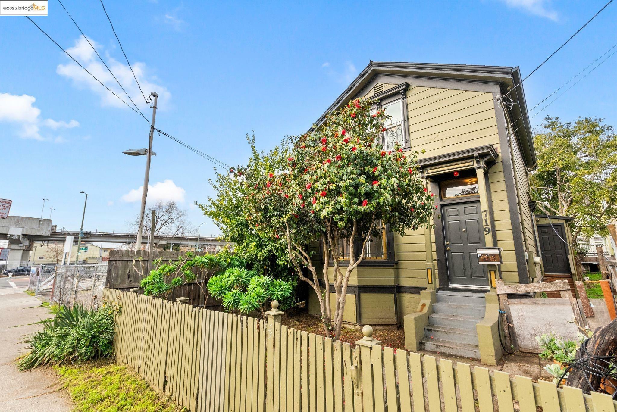 Property Photo:  719 Chester St  CA 94607 