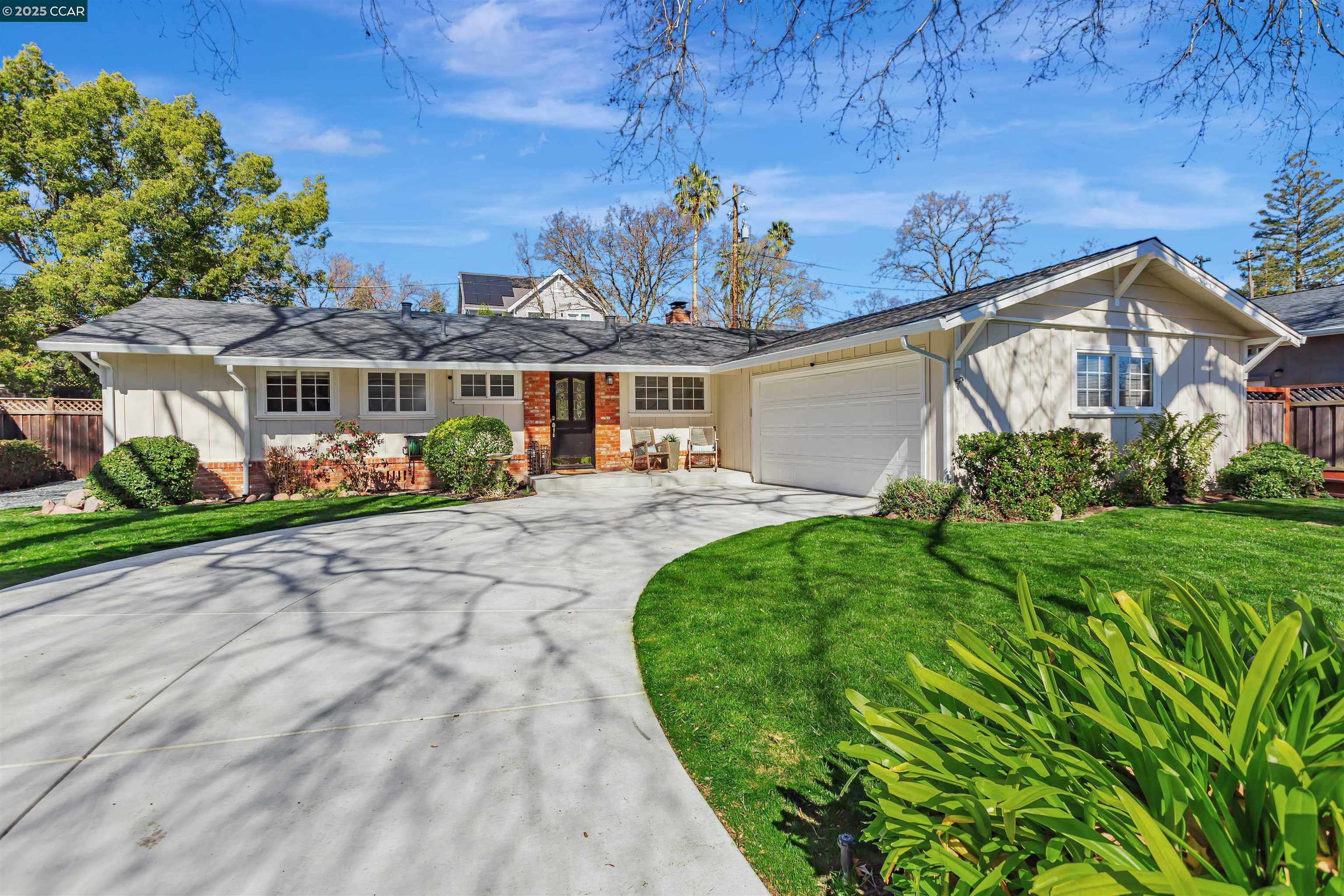 Property Photo: 16 Cortsen Ct CA 94523