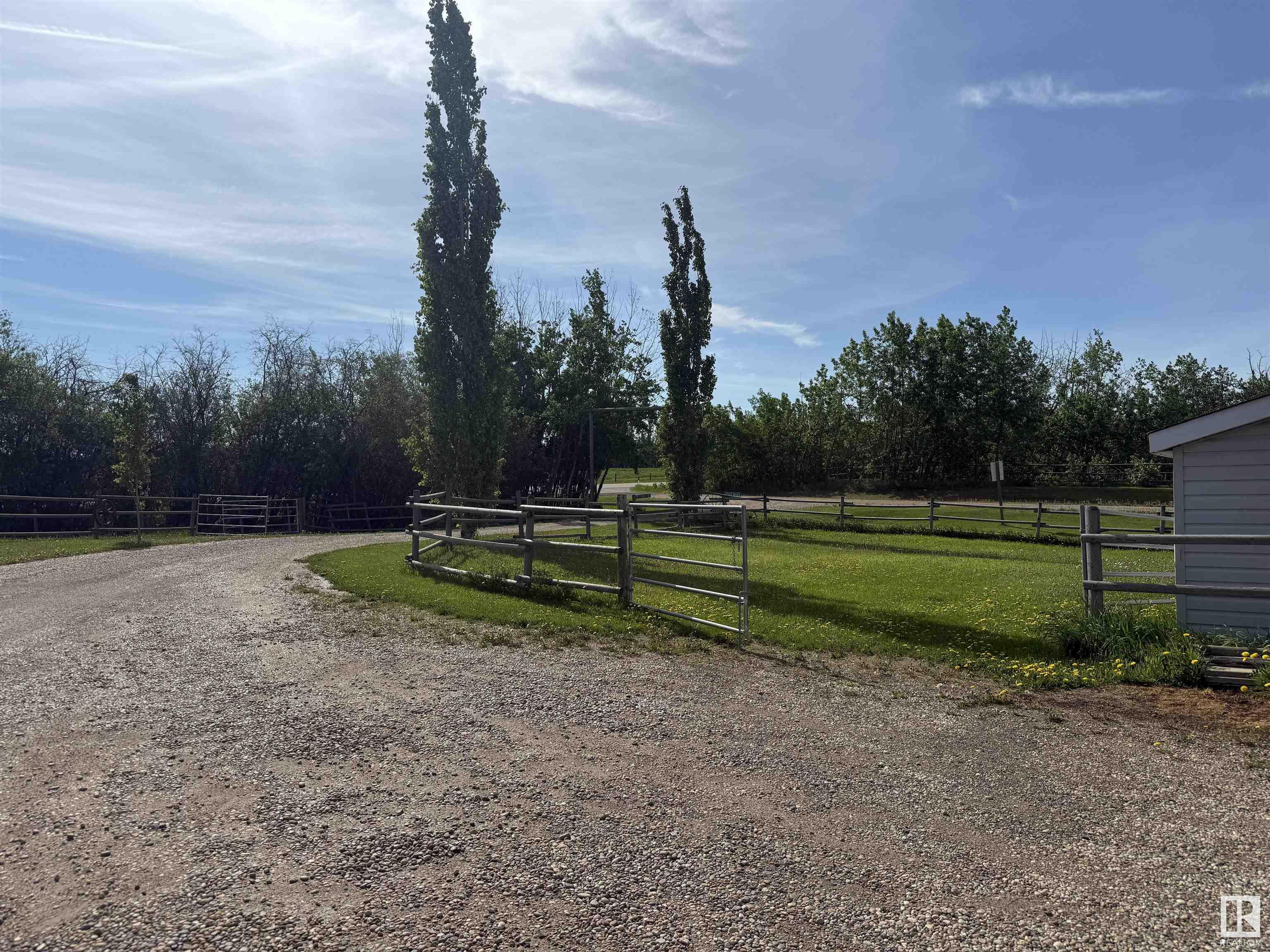 Property Photo: 53526 Rge Road 273 1 AB T7X 3R9
