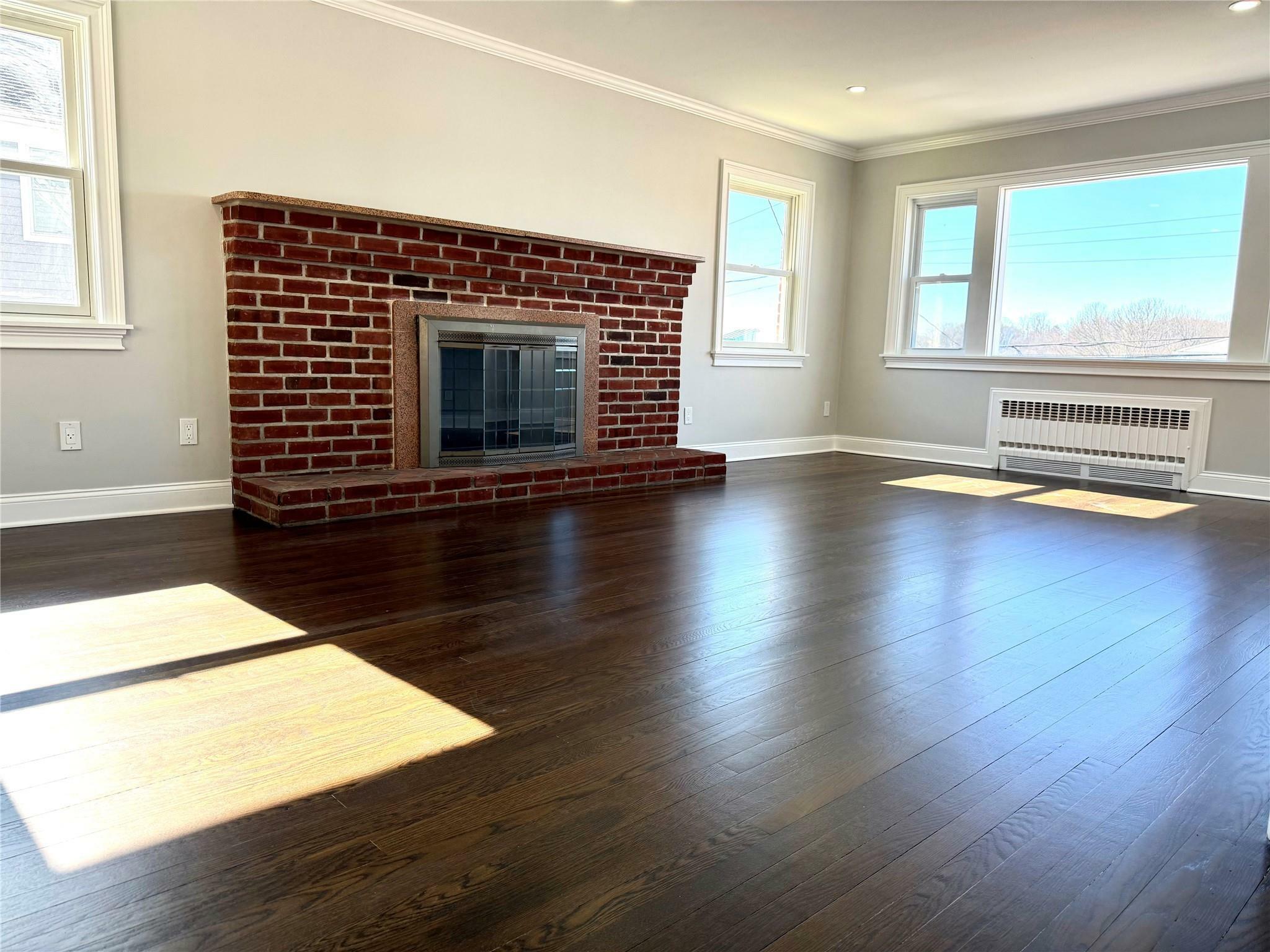 Property Photo:  270 Gainsborg Avenue E Main Floor  NY 10604 