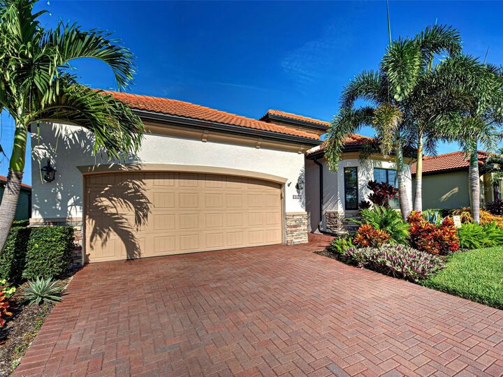 Property Photo: 23415 Waverly Circle FL 34293