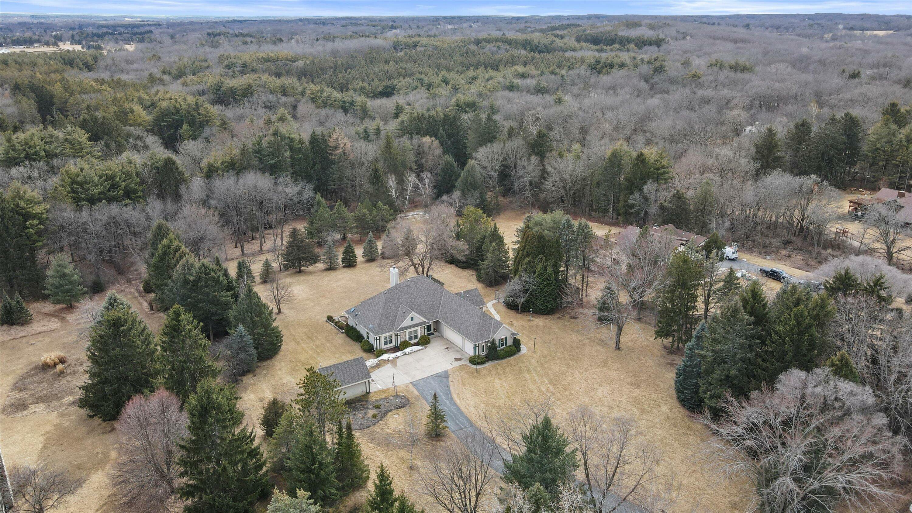 Property Photo: S32w32807 Bethania Ln WI 53118