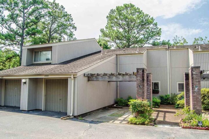 4749 Oakbrook Ct  Memphis TN 38117 photo