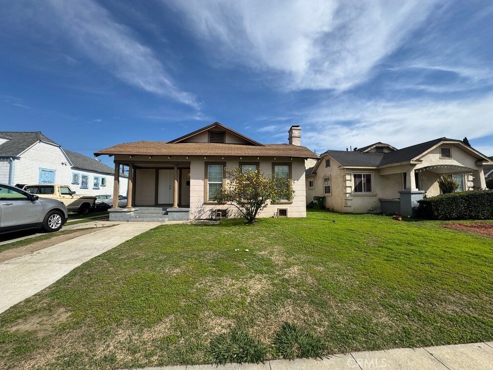 Property Photo:  4230 Van Buren Place  CA 90037 