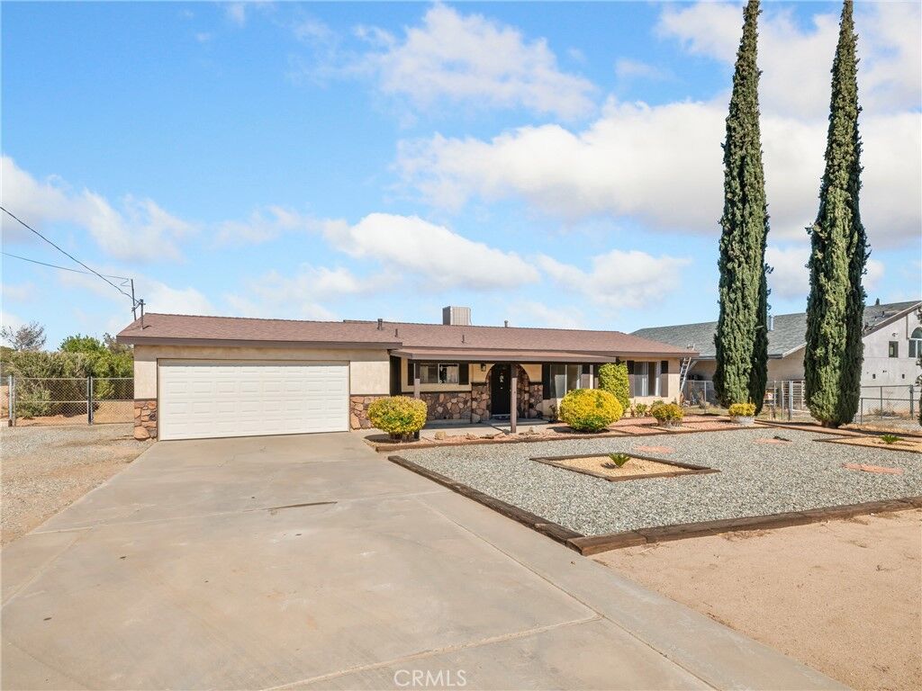 Property Photo: 17678 Yucca Street CA 92345