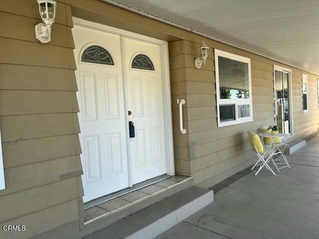 Property Photo: 19 Faulkner Court 19 CA 93003
