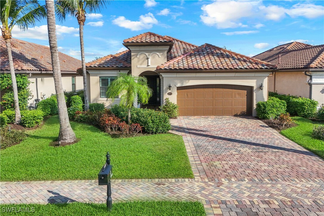 Property Photo:  2978 Aviamar Circle  FL 34114 