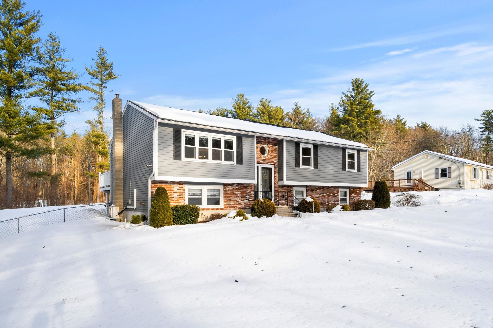 Property Photo:  44 Island Pond Road  NH 03038 