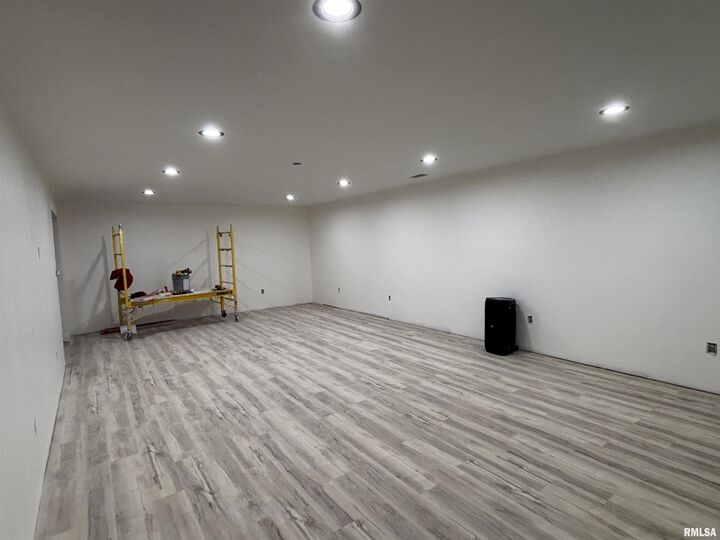 Property Photo: 1819 Zara Trace IA 52732