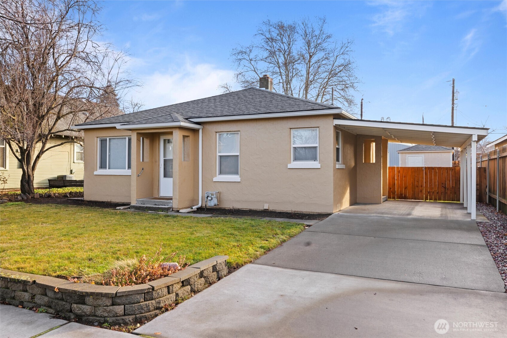 Property Photo: 603 S Wilbur Avenue WA 99362