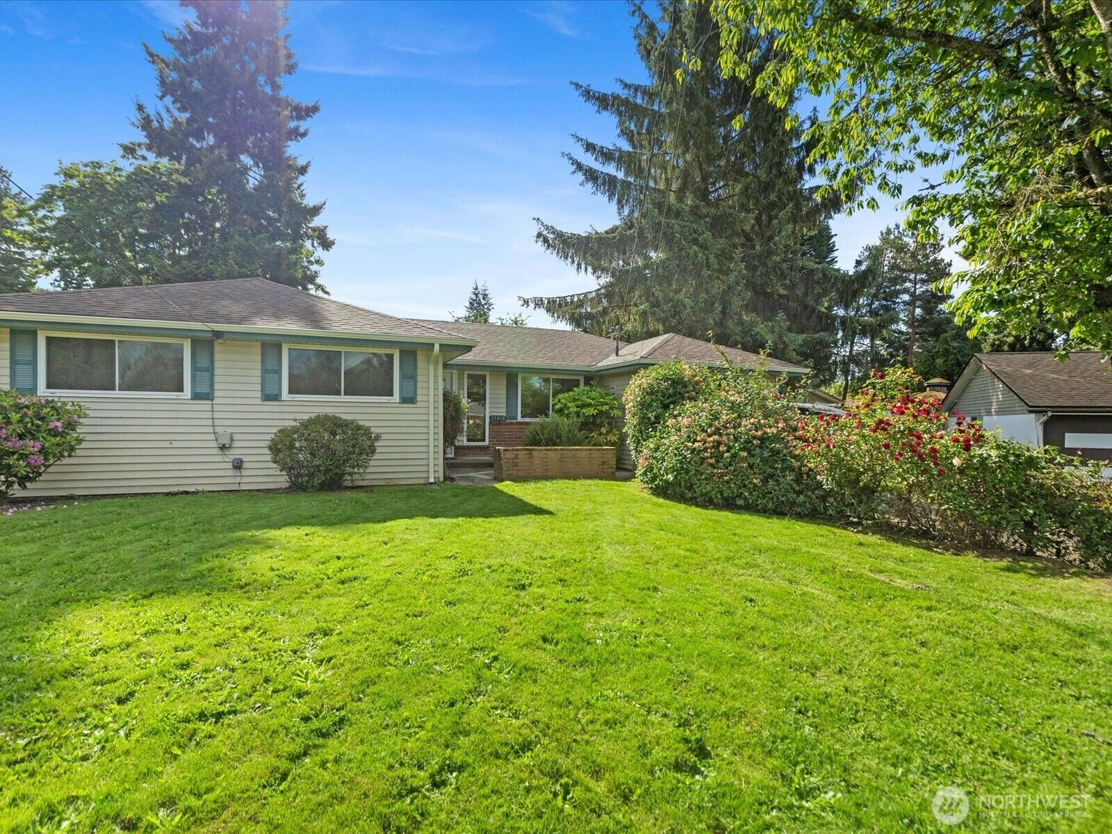 Property Photo:  25418  115th Avenue SE  WA 98030 