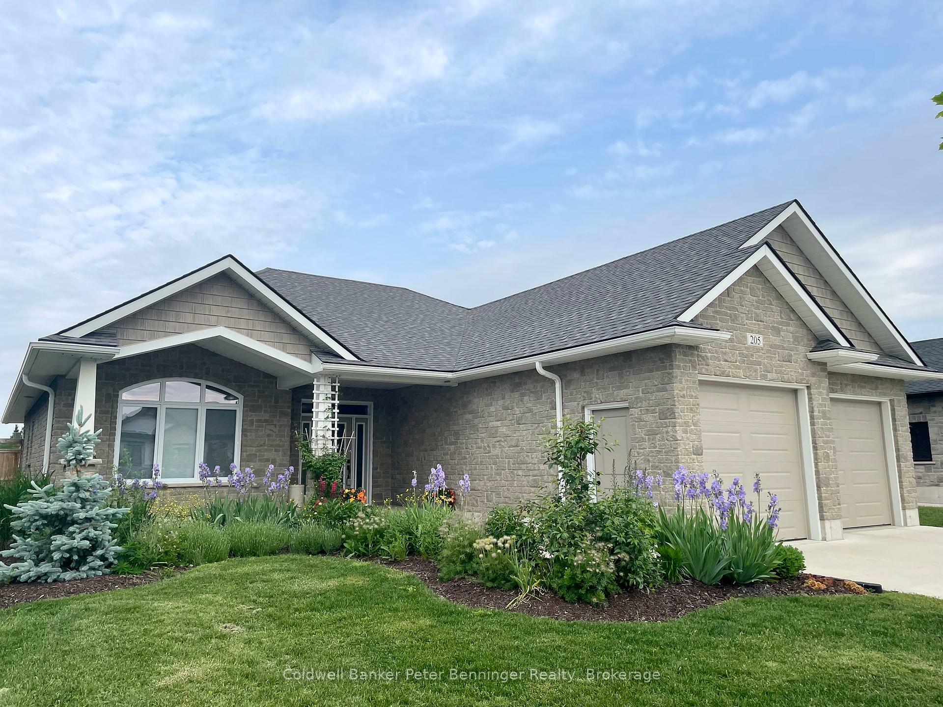 Property Photo: 205 Irishwood Lane ON N0G 2V0