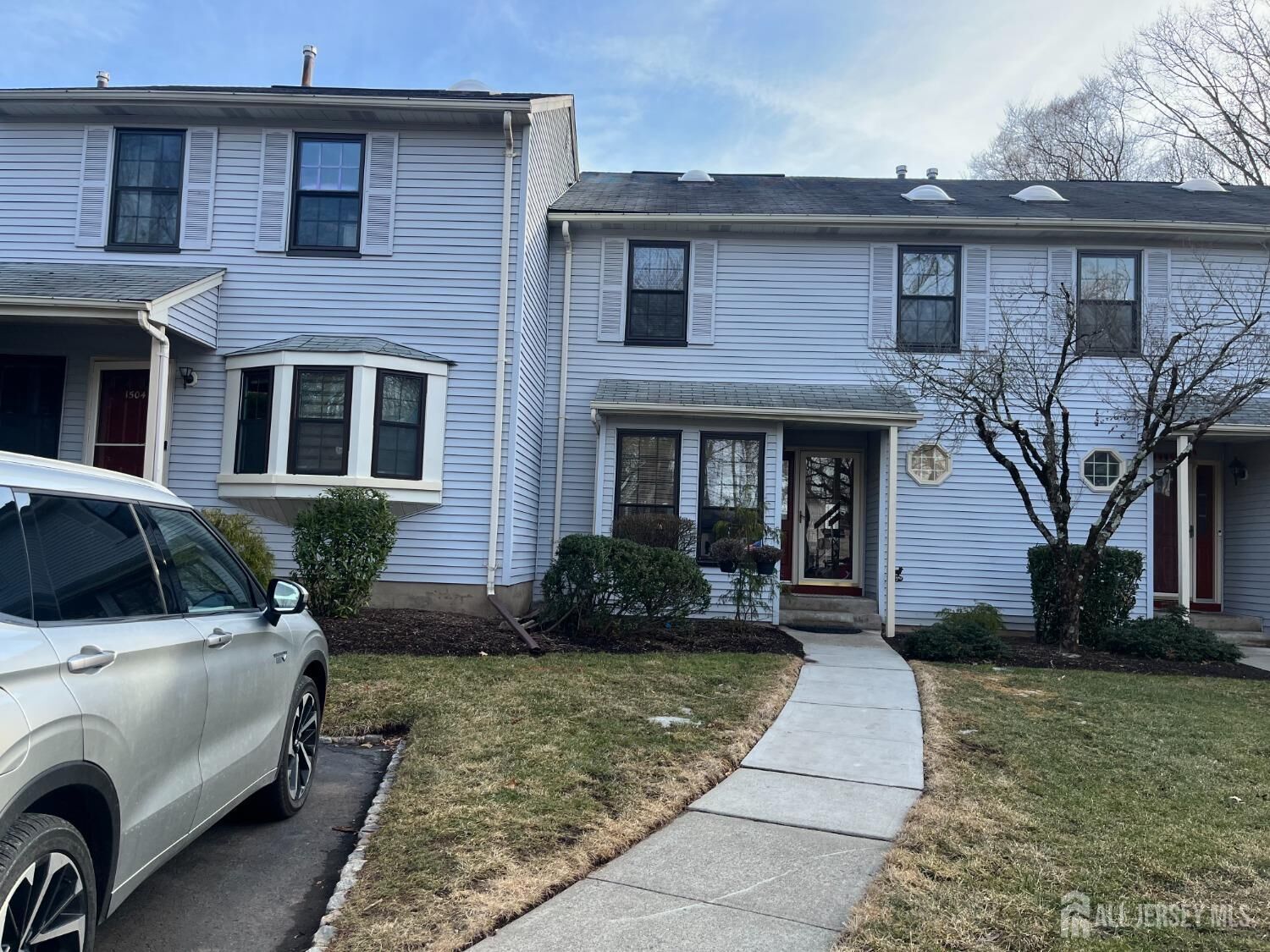 Property Photo:  1505 Timber Oaks Road  NJ 08820 
