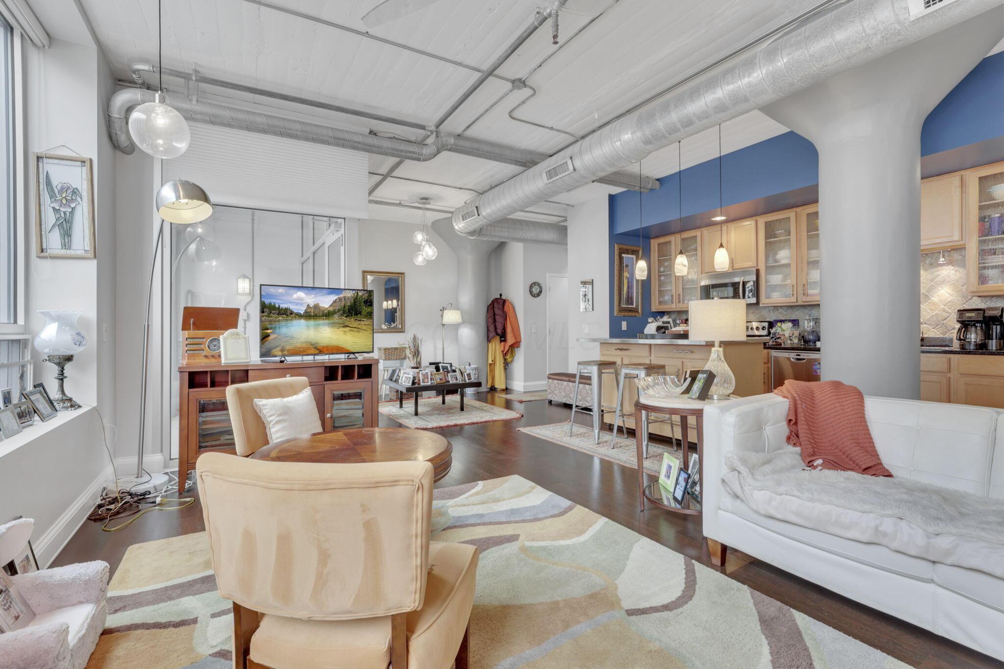 Property Photo: 221 N Front Street OH 43215