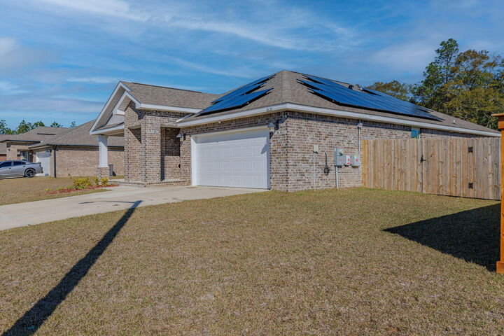 Property Photo: 8628 Tarsus Drive FL 32583