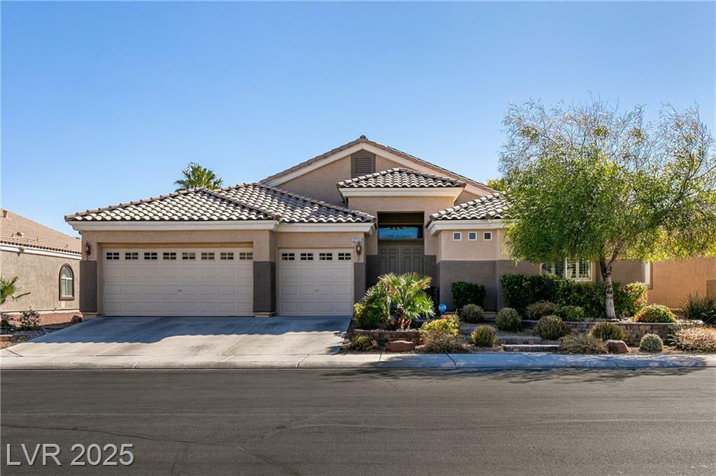 Property Photo:  2713 Tanagrine Drive  NV 89084 