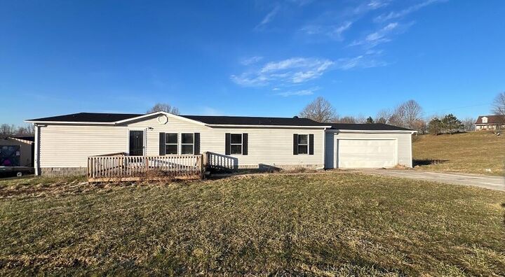 63 River Crest Lane  Danville KY 40422 photo