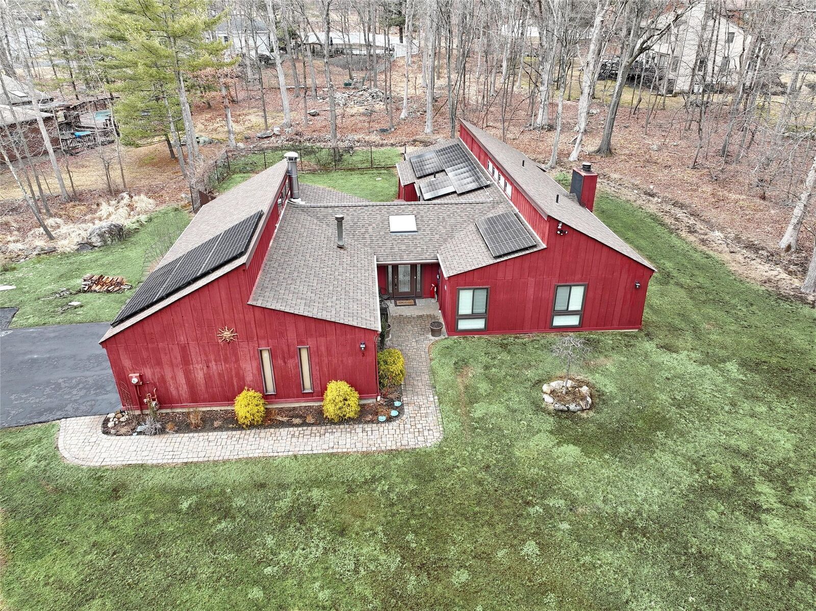 Property Photo:  3 Trappers Way  NY 10970 