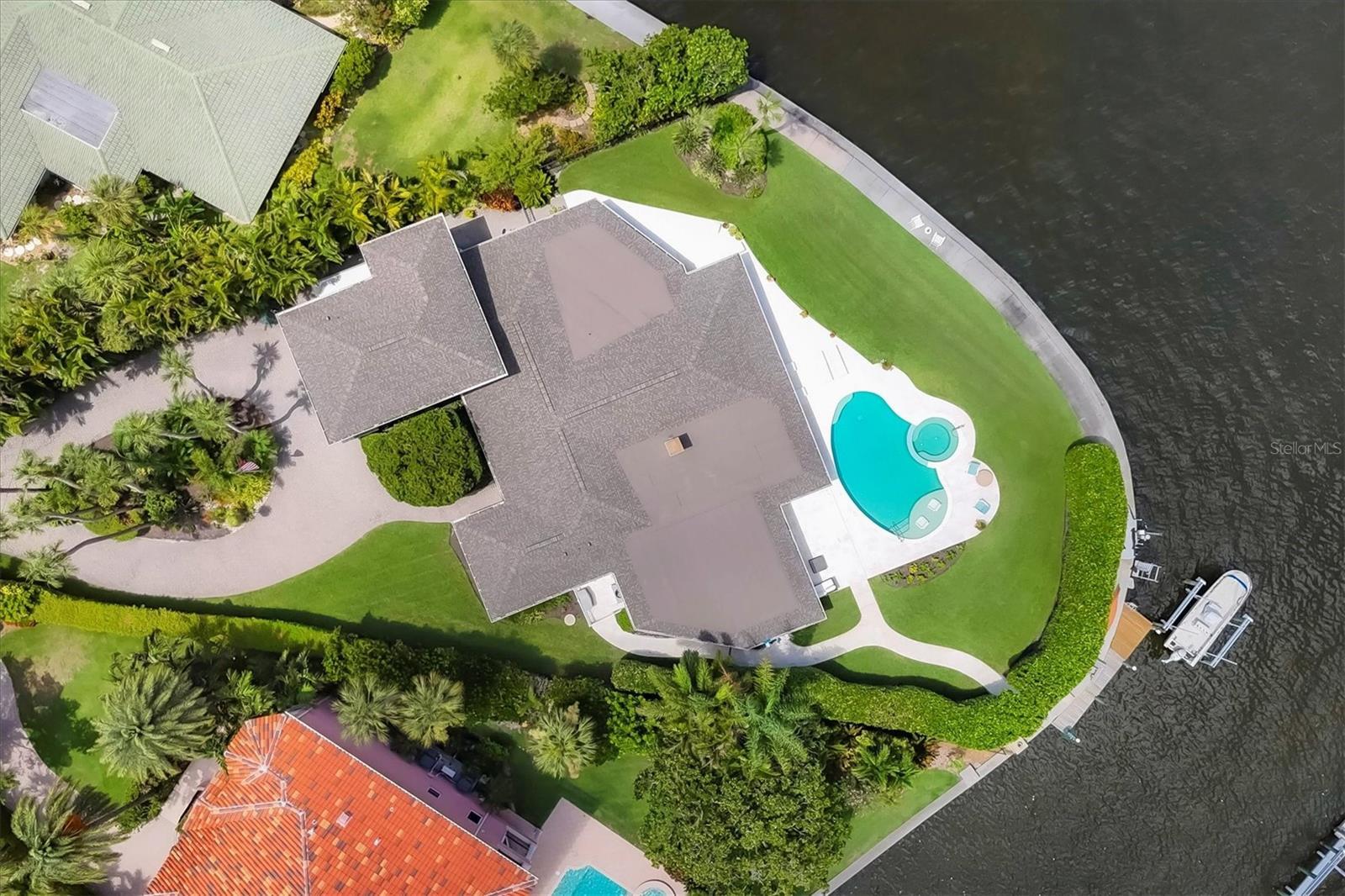 Property Photo: 1701 Sandalwood Drive FL 34231