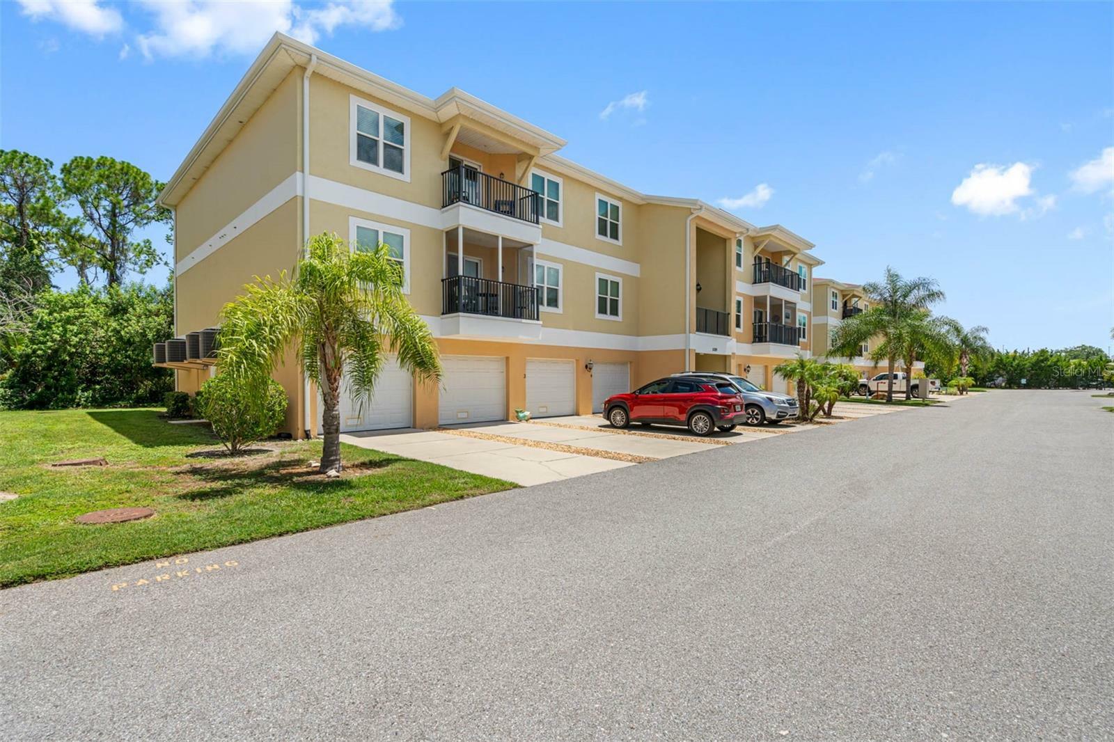 Property Photo:  5089 Royal Palms Way 202  FL 34652 