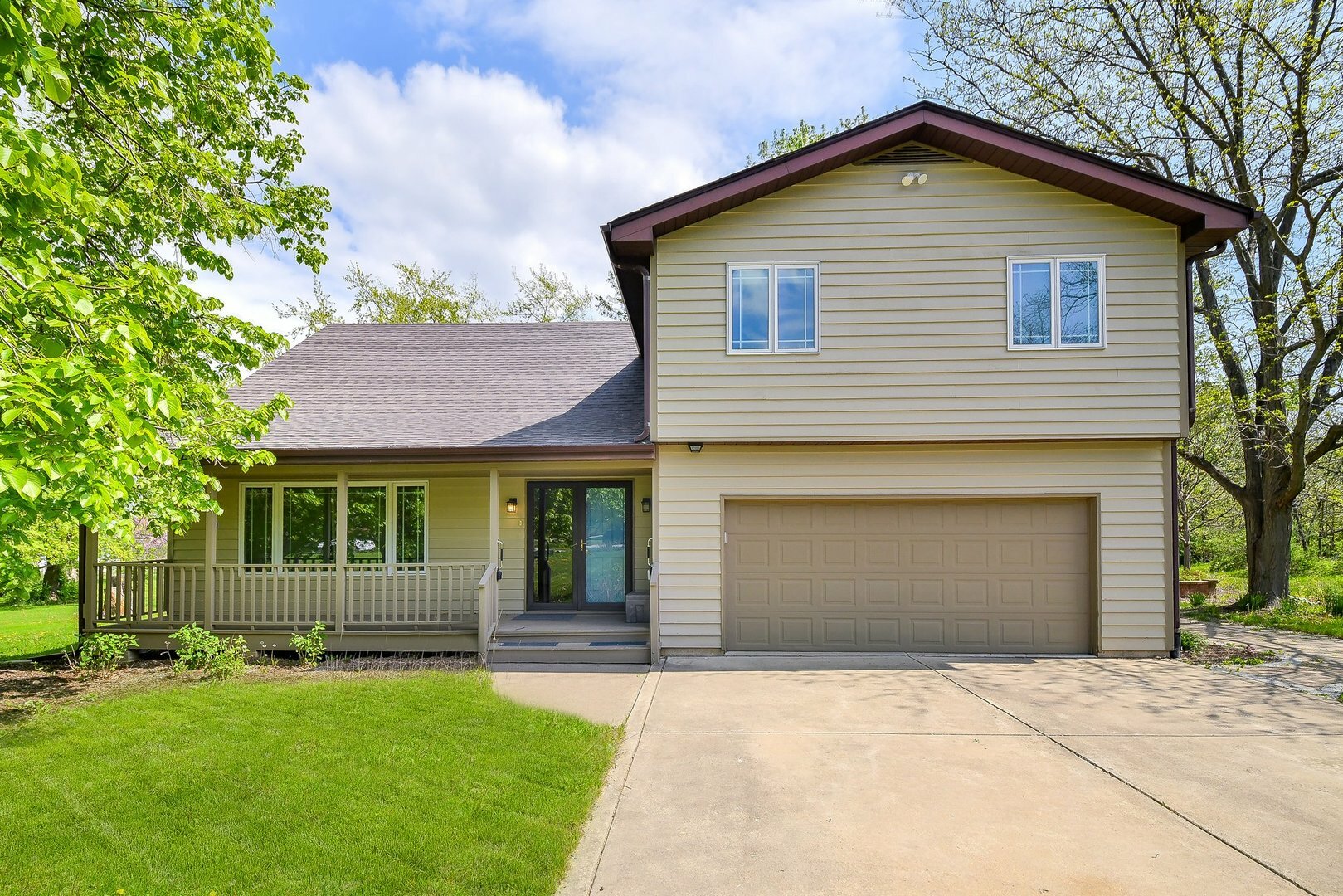 Property Photo:  13 Gunflint Court  IL 60543 
